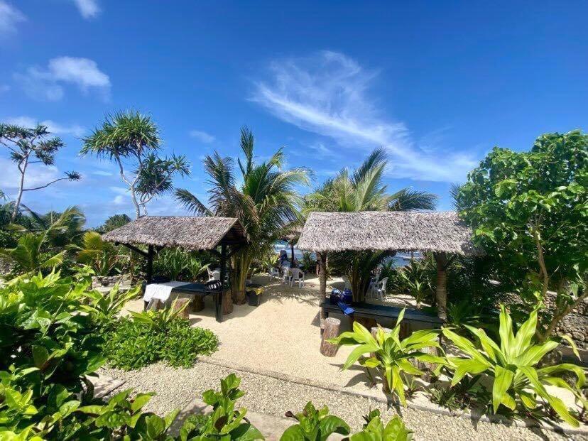 Banana Bay Beach Club Bed & Breakfast Eton Bagian luar foto