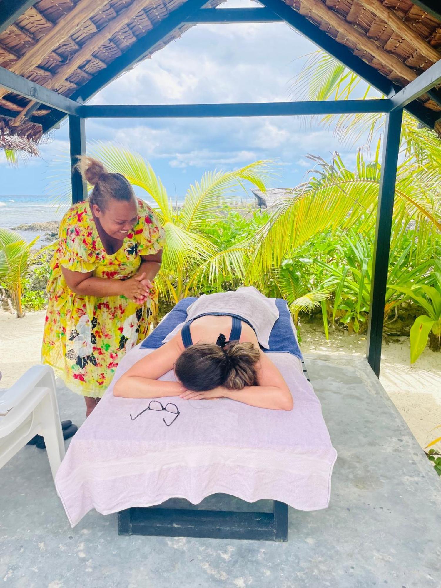 Banana Bay Beach Club Bed & Breakfast Eton Bagian luar foto